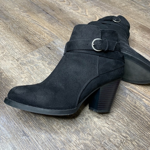 JustFab Shoes - Just Fab Black Freda Booties - Size 6.5